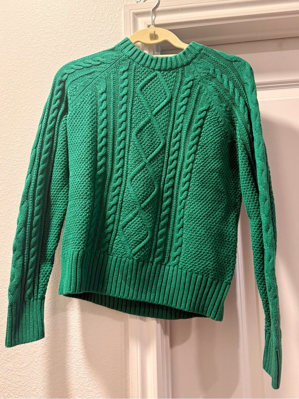 Gap Kelly Green Cable Knit Sweater